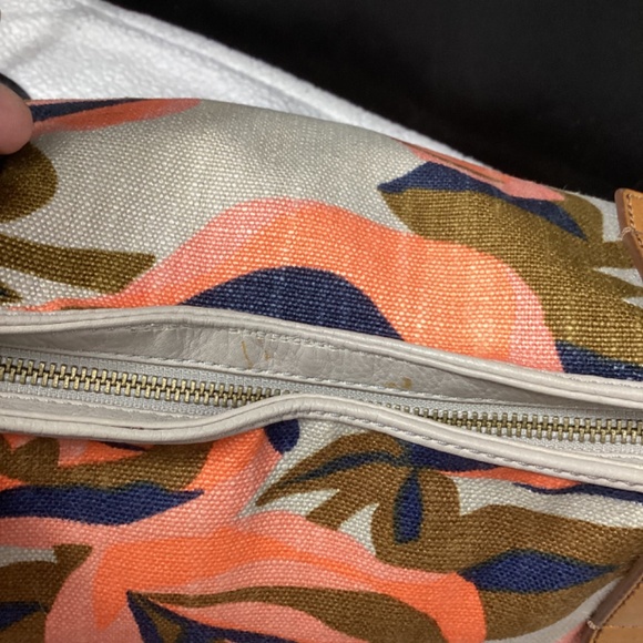 Fossil Vintage 1954 Issue Emerson Large Tote - Picture 13 of 16